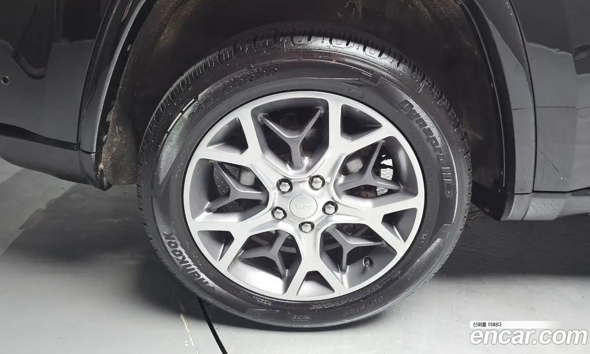 Jeep Cherokee 2019 3.6 автомат (гидро), фото 5 Jeep Cherokee 2019 3.6 автомат (гидро), фото 5