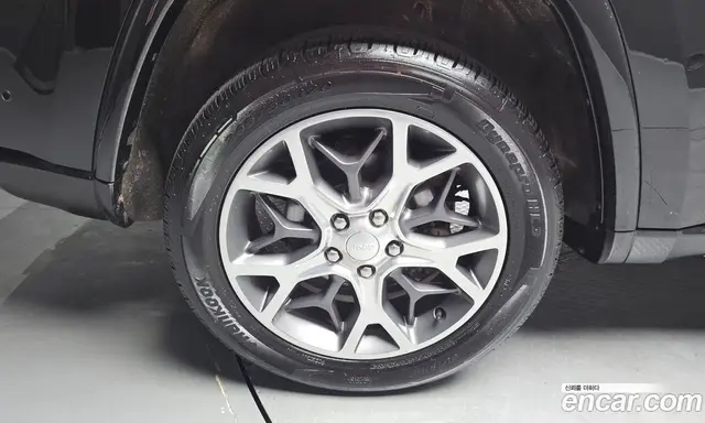 Jeep Cherokee 2019 3.6 автомат (гидро), миниатюра 5 Jeep Cherokee 2019 3.6 автомат (гидро), миниатюра 5