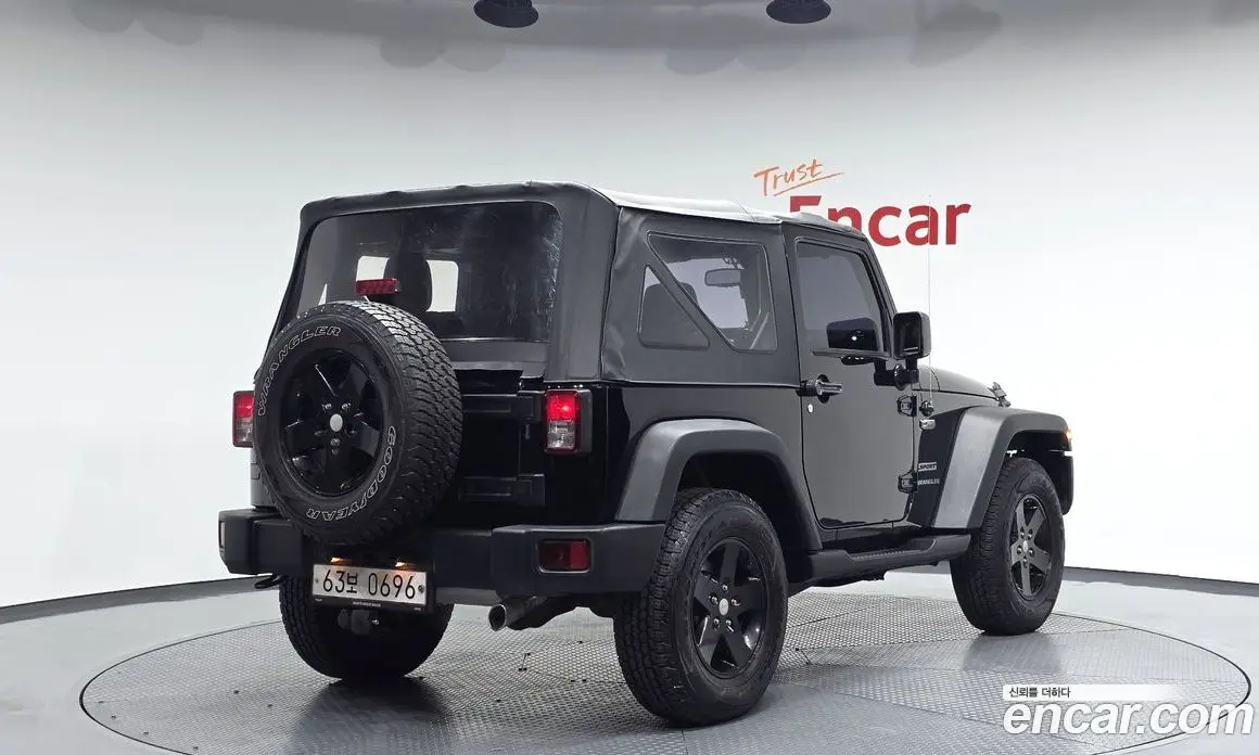 Jeep Wrangler 2016 3.6 автомат (гидро), фото 2 Jeep Wrangler 2016 3.6 автомат (гидро), фото 2