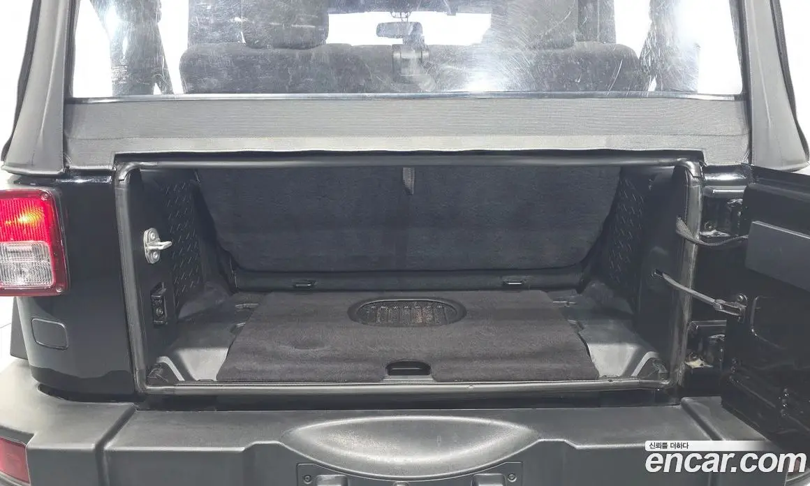 Jeep Wrangler 2016 3.6 автомат (гидро), фото 20 Jeep Wrangler 2016 3.6 автомат (гидро), фото 20
