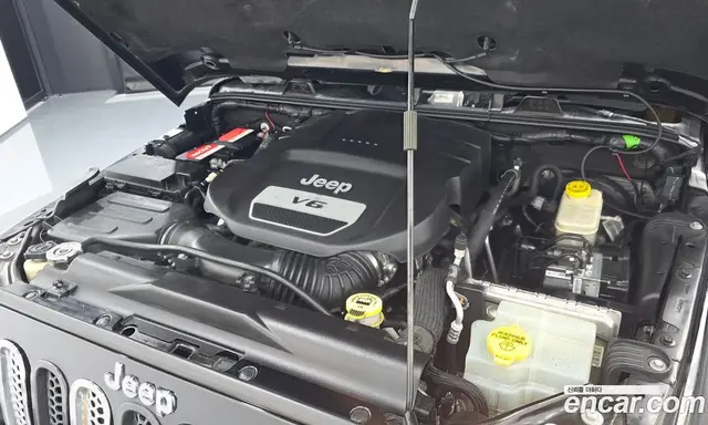 Jeep Wrangler 2016 3.6 автомат (гидро), миниатюра 6 Jeep Wrangler 2016 3.6 автомат (гидро), миниатюра 6