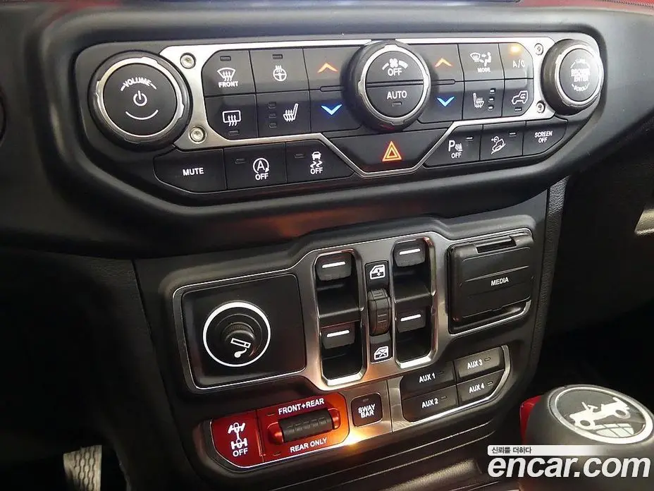 Jeep Wrangler 2019 2.0 автомат (гидро), фото 19