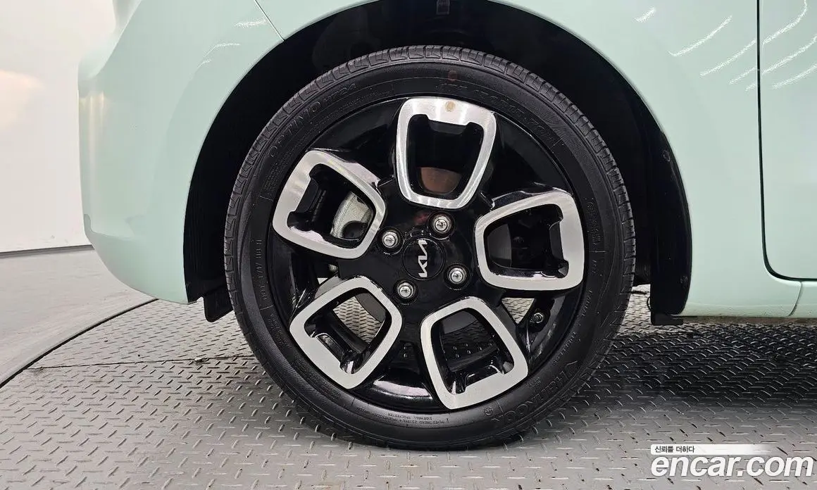 Kia Ray 2022 1.0 автомат (гидро), фото 5