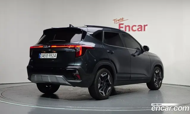Kia Seltos 2023 1.6 автомат (гидро), миниатюра 2