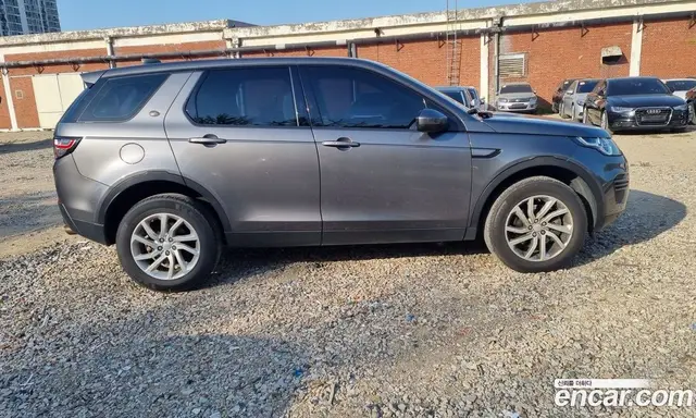 Land Rover Discovery Sport 2017 2.0 автомат (гидро), миниатюра 5