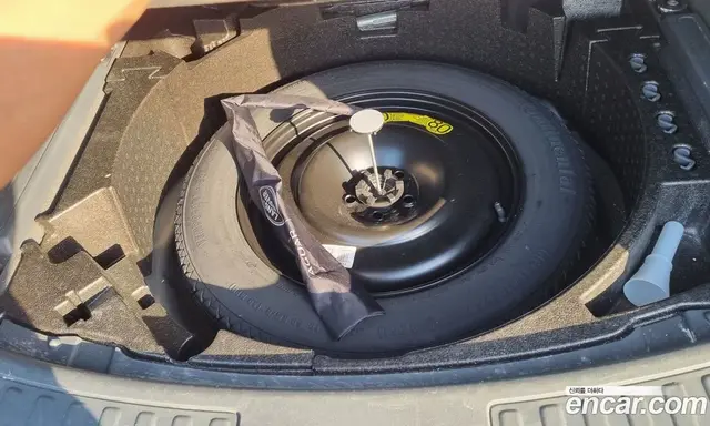 Land Rover Discovery Sport 2017 2.0 автомат (гидро), миниатюра 10