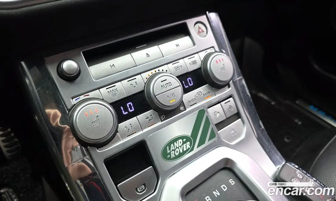 Land Rover Range Rover Evoque 2018 2.0 автомат (гидро), фото 16