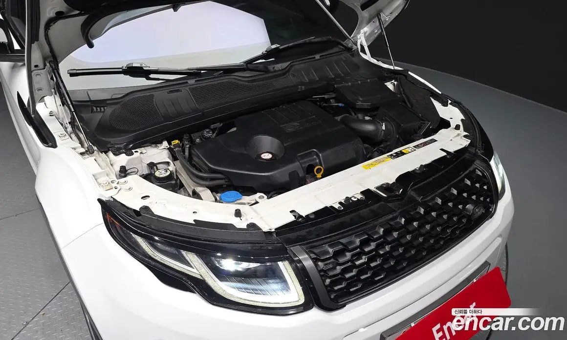 Land Rover Range Rover Evoque 2018 2.0 автомат (гидро), фото 6