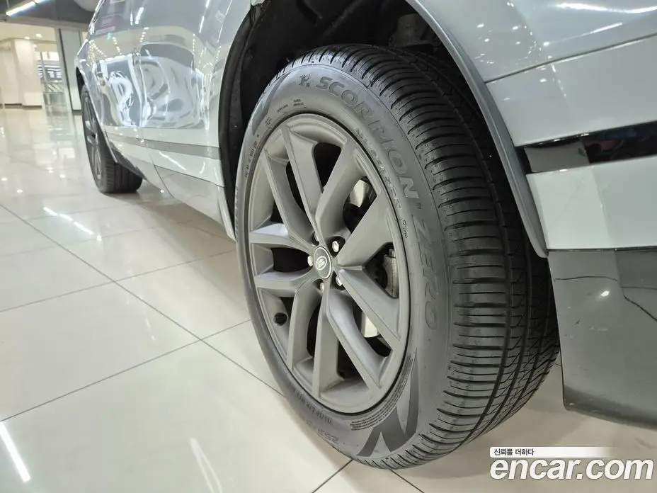 Land Rover Range Rover Velar 2025 2.0 автомат (гидро), фото 19 Land Rover Range Rover Velar 2025 2.0 автомат (гидро), фото 19