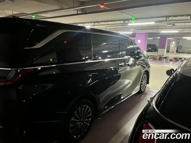 Lexus LM 2025 2.4 автомат (гидро), миниатюра 3 Lexus LM 2025 2.4 автомат (гидро), миниатюра 3