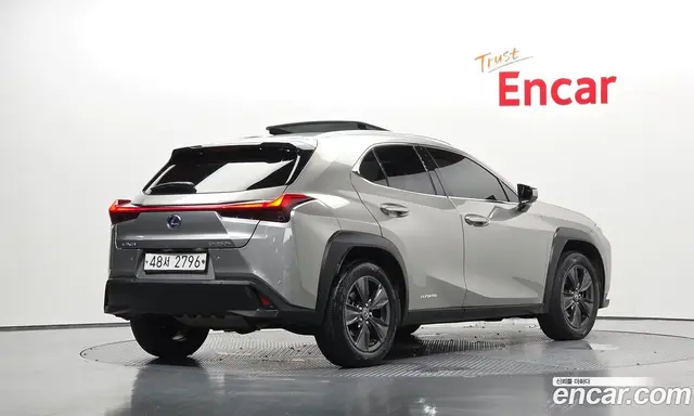 Lexus UX 2019 2.0 автомат (гидро), миниатюра 2