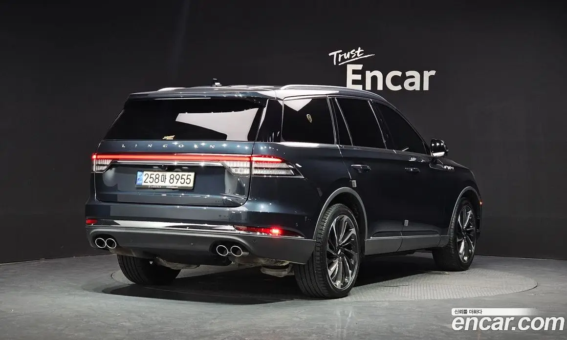 Lincoln Aviator 2022 3.0 автомат (гидро), фото 2 Lincoln Aviator 2022 3.0 автомат (гидро), фото 2