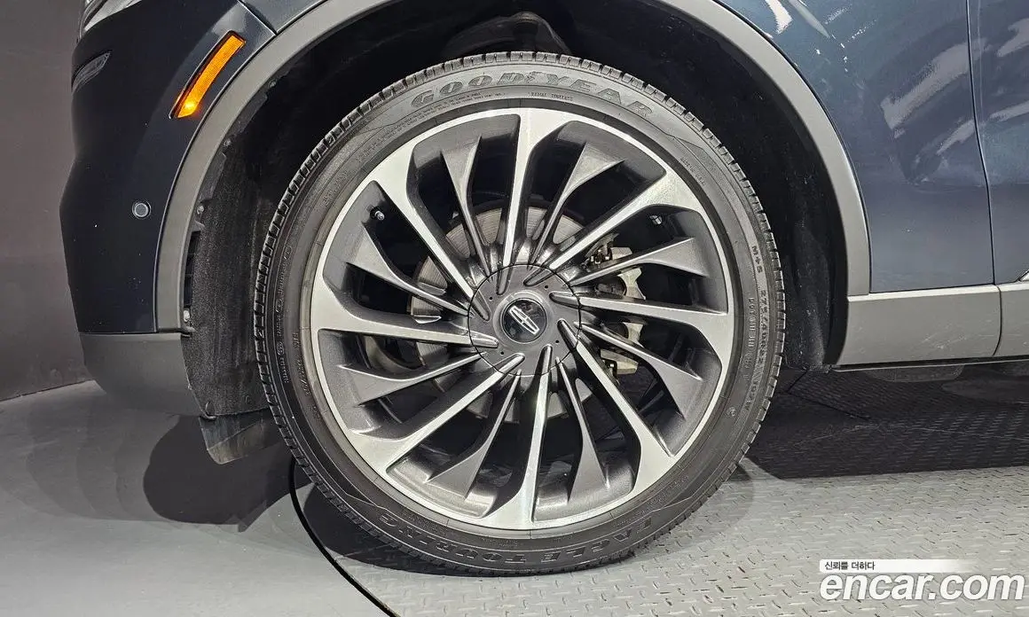 Lincoln Aviator 2022 3.0 автомат (гидро), фото 5 Lincoln Aviator 2022 3.0 автомат (гидро), фото 5