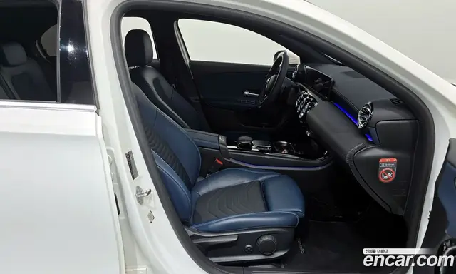 Mercedes-Benz A-Class 2020 2.0 автомат (гидро), миниатюра 11 Mercedes-Benz A-Class 2020 2.0 автомат (гидро), миниатюра 11
