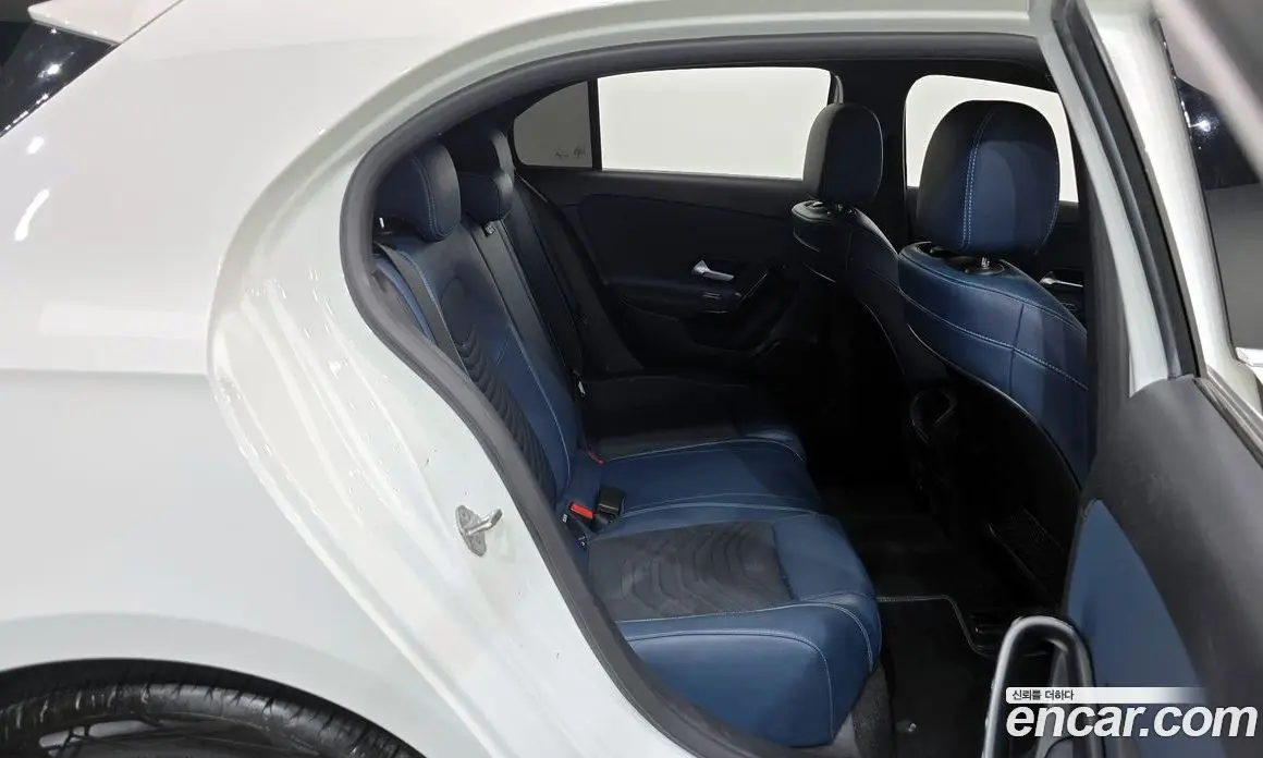Mercedes-Benz A-Class 2020 2.0 автомат (гидро), фото 12 Mercedes-Benz A-Class 2020 2.0 автомат (гидро), фото 12