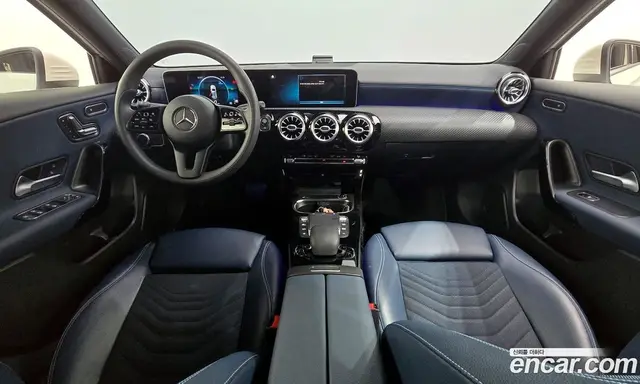 Mercedes-Benz A-Class 2020 2.0 автомат (гидро), миниатюра 7 Mercedes-Benz A-Class 2020 2.0 автомат (гидро), миниатюра 7