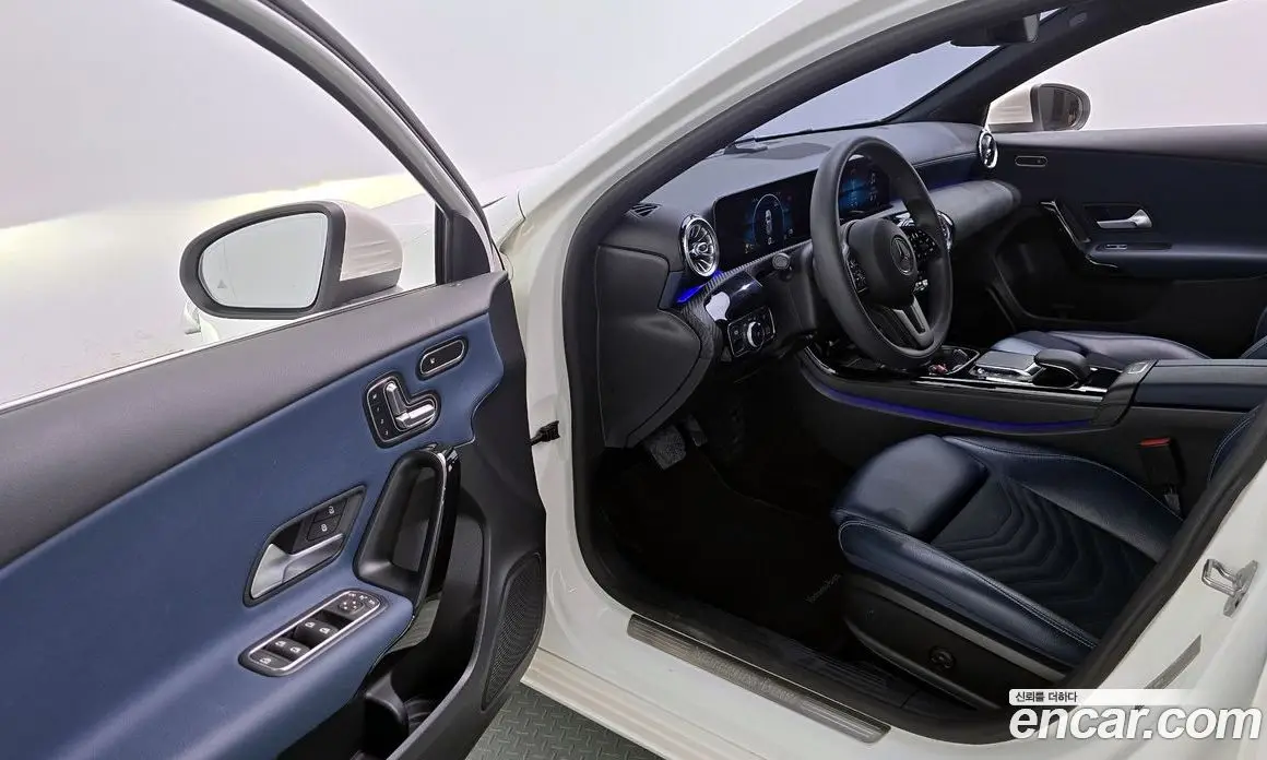 Mercedes-Benz A-Class 2020 2.0 автомат (гидро), фото 10 Mercedes-Benz A-Class 2020 2.0 автомат (гидро), фото 10