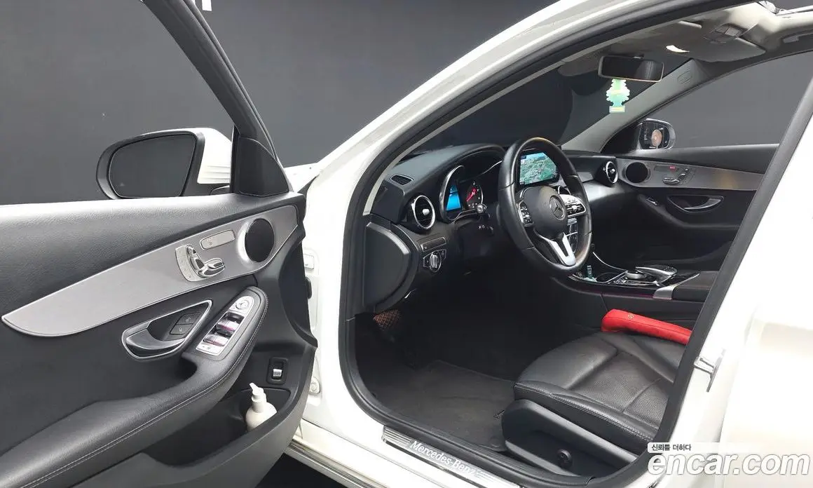 Mercedes-Benz C-Class 2020 1.9 автомат (гидро), фото 10 Mercedes-Benz C-Class 2020 1.9 автомат (гидро), фото 10