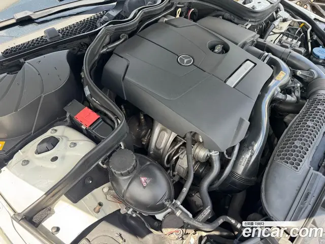 Mercedes-Benz E-Class 2015 2.0 автомат (гидро), миниатюра 11