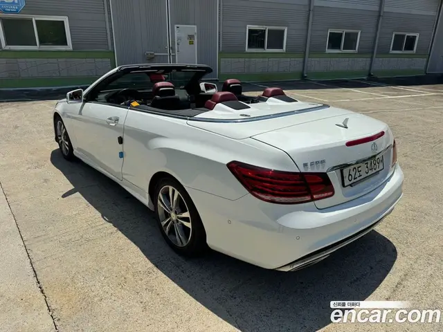 Mercedes-Benz E-Class 2015 2.0 автомат (гидро), миниатюра 10