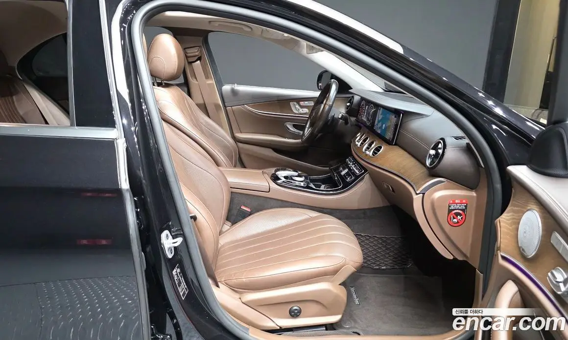 Mercedes-Benz E-Class 2018 2.0 автомат (гидро), фото 11 Mercedes-Benz E-Class 2018 2.0 автомат (гидро), фото 11