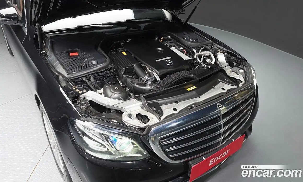 Mercedes-Benz E-Class 2018 2.0 автомат (гидро), фото 6 Mercedes-Benz E-Class 2018 2.0 автомат (гидро), фото 6