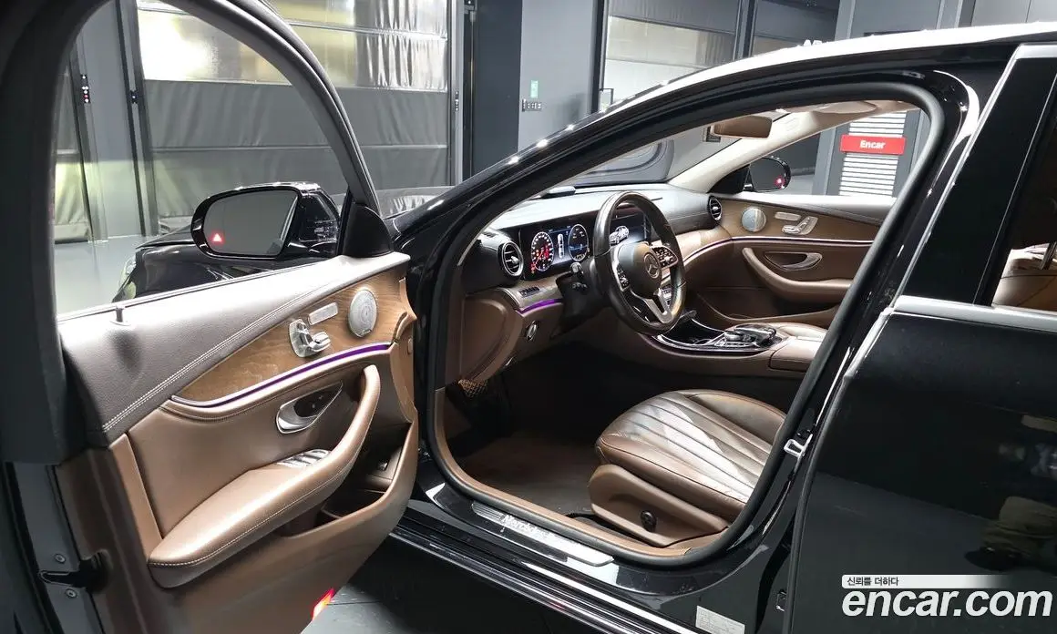 Mercedes-Benz E-Class 2018 2.0 автомат (гидро), фото 10 Mercedes-Benz E-Class 2018 2.0 автомат (гидро), фото 10