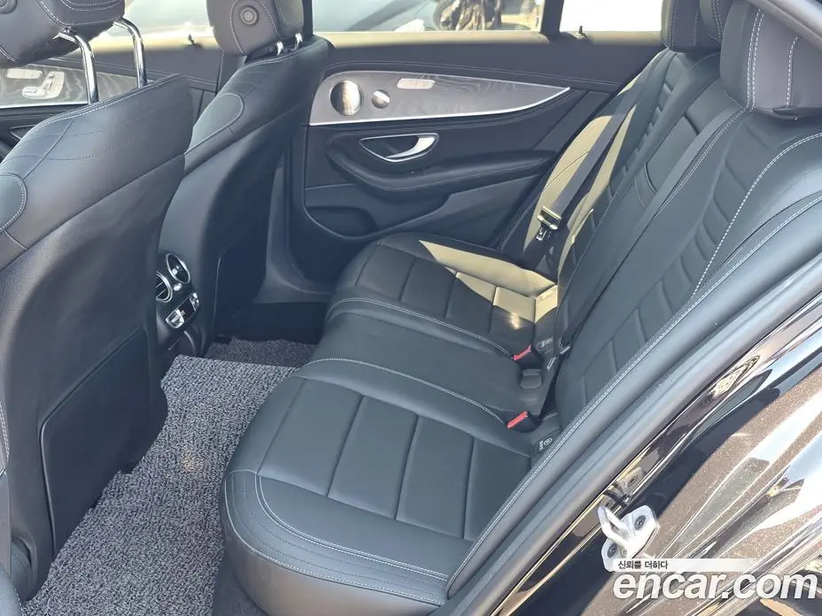 Mercedes-Benz E-Class 2021 2.0 автомат (гидро), фото 14