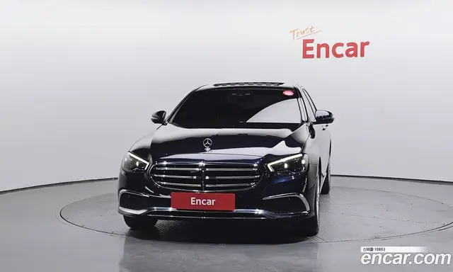 Mercedes-Benz E-Class 2022 2.0 автомат (гидро), миниатюра 3