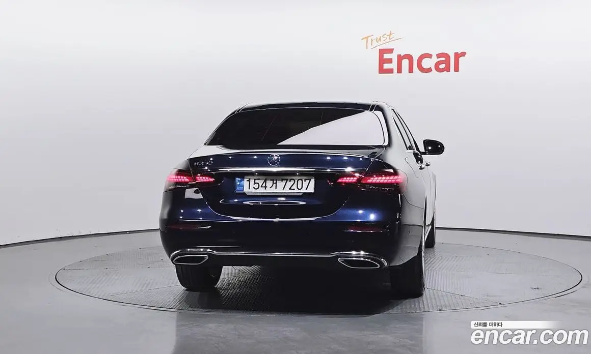 Mercedes-Benz E-Class 2022 2.0 автомат (гидро), фото 4