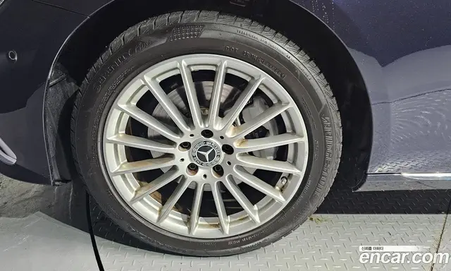 Mercedes-Benz E-Class 2022 2.0 автомат (гидро), миниатюра 5