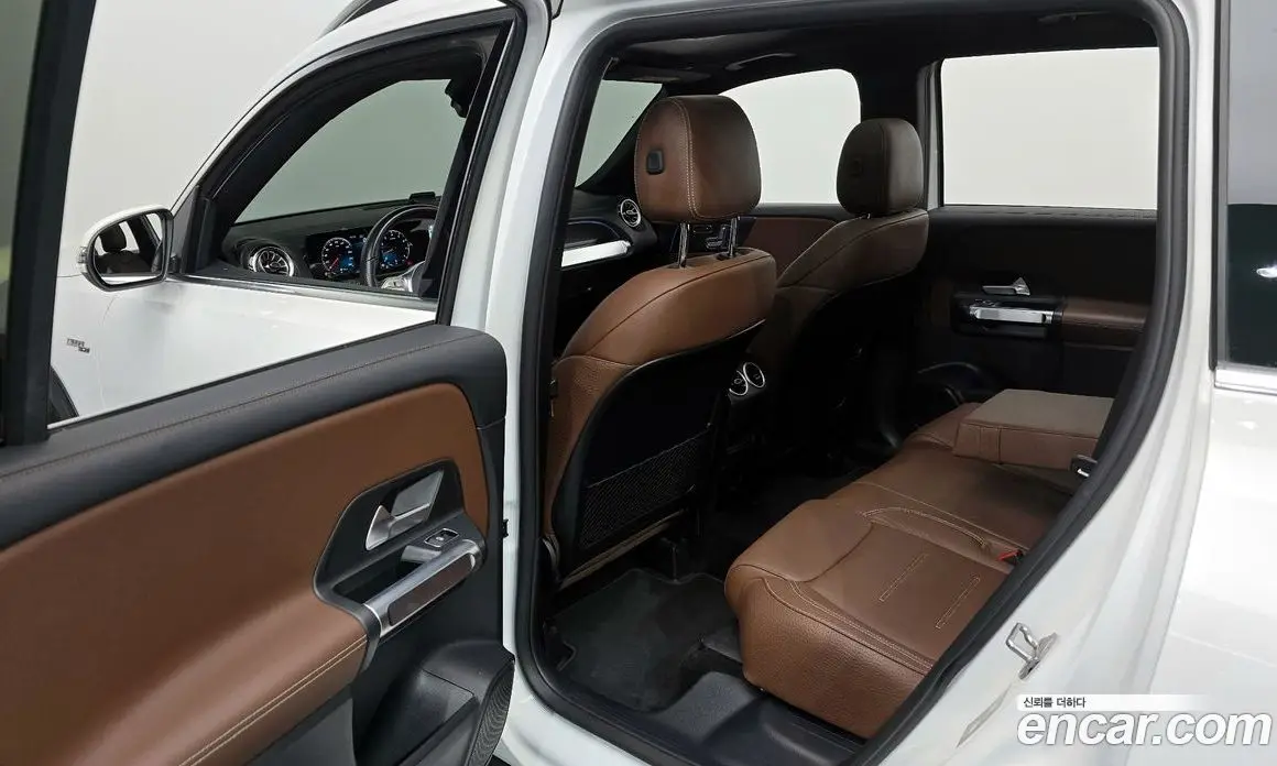 Mercedes-Benz GLB-Class 2021 2.0 автомат (гидро), фото 12 Mercedes-Benz GLB-Class 2021 2.0 автомат (гидро), фото 12