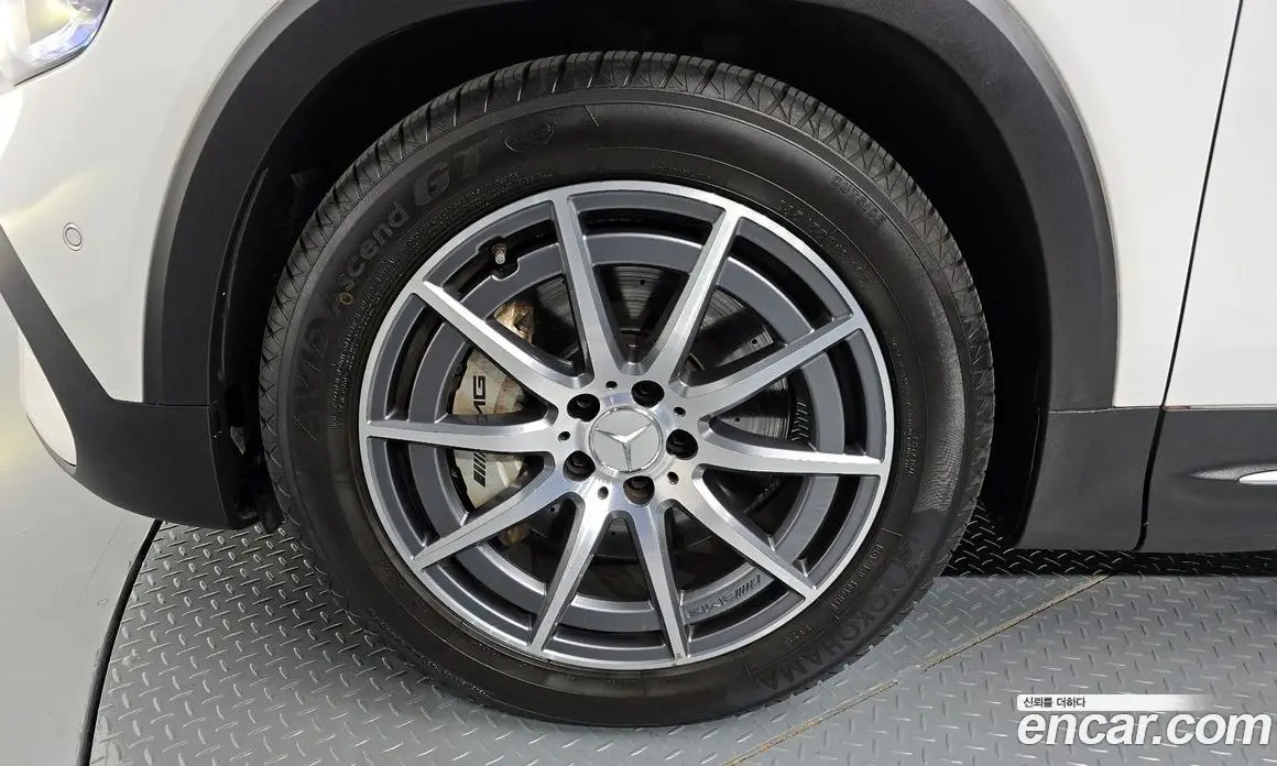 Mercedes-Benz GLB-Class 2021 2.0 автомат (гидро), фото 5 Mercedes-Benz GLB-Class 2021 2.0 автомат (гидро), фото 5