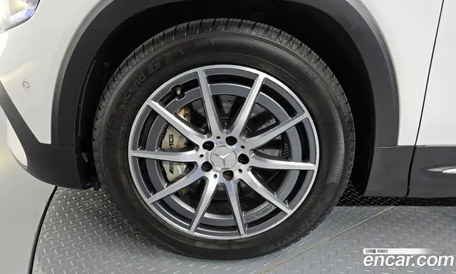 Mercedes-Benz GLB-Class 2021 2.0 автомат (гидро), миниатюра 5 Mercedes-Benz GLB-Class 2021 2.0 автомат (гидро), миниатюра 5