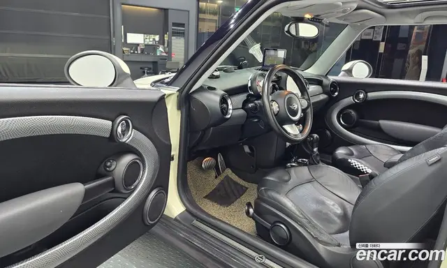 Mini Clubman 2010 1.6 автомат (гидро), миниатюра 10
