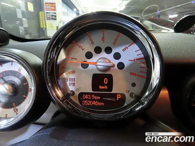 Mini Cooper Convertible 2013 1.6 автомат (гидро), миниатюра 12