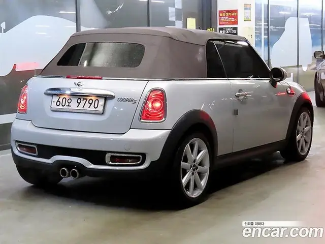Mini Cooper Convertible 2013 1.6 автомат (гидро), миниатюра 4