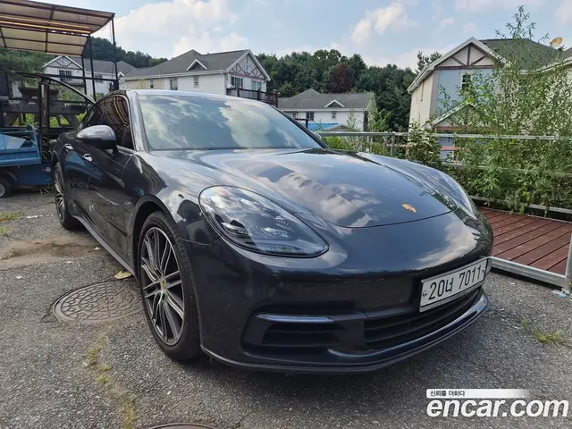 Porsche Panamera, 2018, 73 500 км
