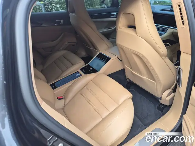 Porsche Panamera 2018 3.0 автомат (гидро), миниатюра 11