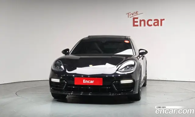 Porsche Panamera 2020 4.0 автомат (гидро), миниатюра 3