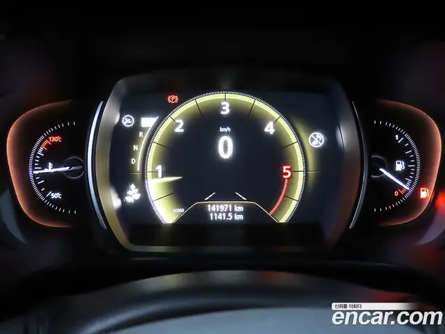 Renault (Samsung) QM6 2018 2.0 автомат (гидро), миниатюра 8 Renault (Samsung) QM6 2018 2.0 автомат (гидро), миниатюра 8