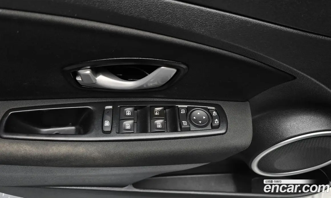 Renault (Samsung) SM3 2015 1.6 автомат (гидро), фото 17 Renault (Samsung) SM3 2015 1.6 автомат (гидро), фото 17