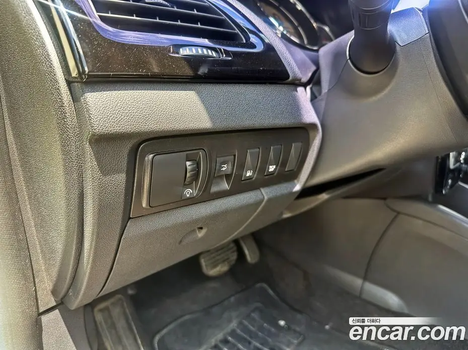 Renault (Samsung) SM3 2015 1.6 автомат (гидро), фото 12 Renault (Samsung) SM3 2015 1.6 автомат (гидро), фото 12