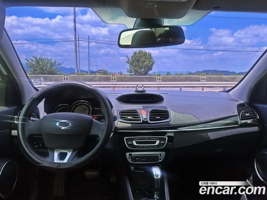 Renault (Samsung) SM3 2015 1.6 автомат (гидро), фото 16 Renault (Samsung) SM3 2015 1.6 автомат (гидро), фото 16