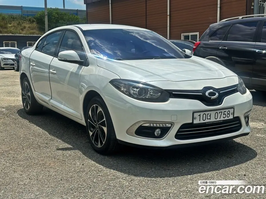 Renault (Samsung) SM3 2015 1.6 автомат (гидро), фото 3 Renault (Samsung) SM3 2015 1.6 автомат (гидро), фото 3