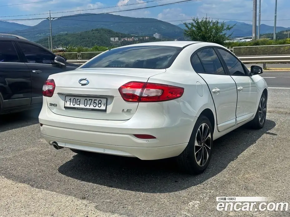 Renault (Samsung) SM3 2015 1.6 автомат (гидро), фото 4 Renault (Samsung) SM3 2015 1.6 автомат (гидро), фото 4
