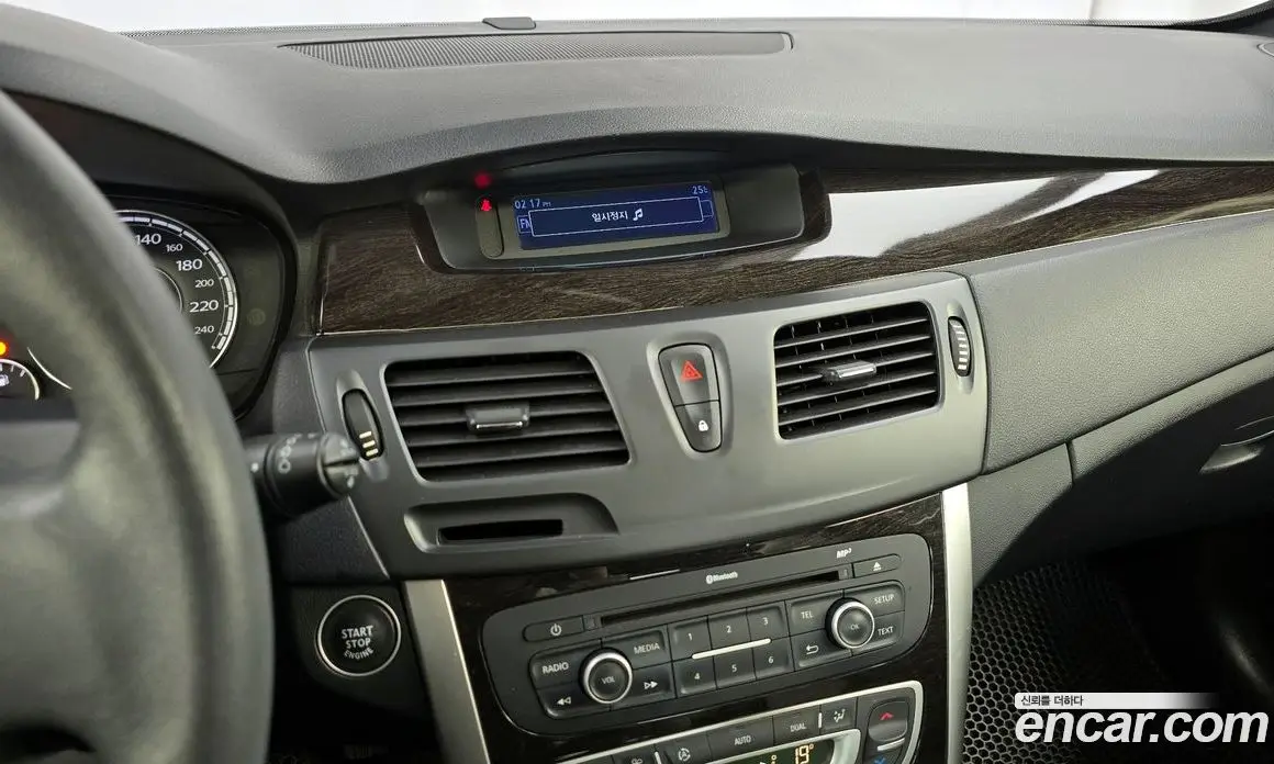 Renault (Samsung) SM5 2014 2.0 автомат (гидро), фото 14 Renault (Samsung) SM5 2014 2.0 автомат (гидро), фото 14
