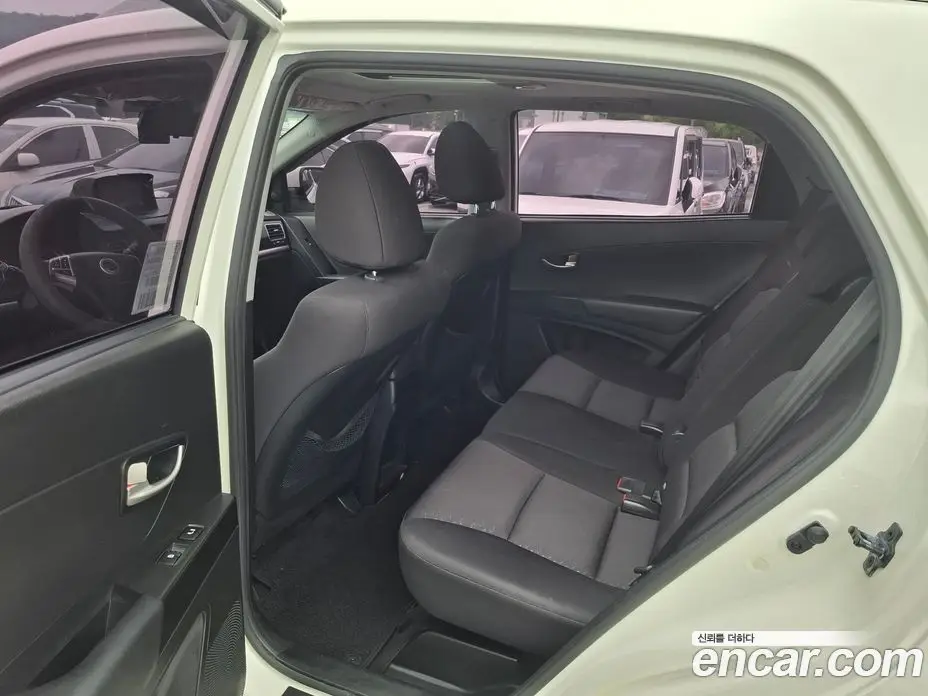 SsangYong Korando 2013 2.0 автомат (гидро), фото 10 SsangYong Korando 2013 2.0 автомат (гидро), фото 10