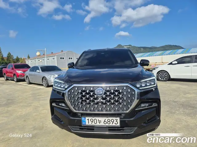 SsangYong Rexton 2021 2.2 автомат (гидро), миниатюра 2 SsangYong Rexton 2021 2.2 автомат (гидро), миниатюра 2
