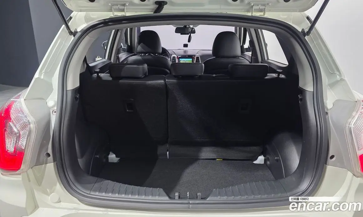 SsangYong TIBOLI 2016 1.6 автомат (гидро), фото 20 SsangYong TIBOLI 2016 1.6 автомат (гидро), фото 20